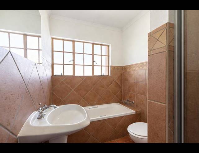 2 BEDROOM DUPLEX FOR SALE IN WATERKLOOF RIDGE